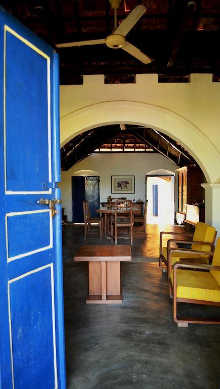 15Lmd Villa In Front Of The Lagoon Batticaloa Eksteriør billede